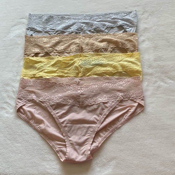 (4) NATORI BLISS PERFECTION V-Kini Panties - Picture 1 of 4